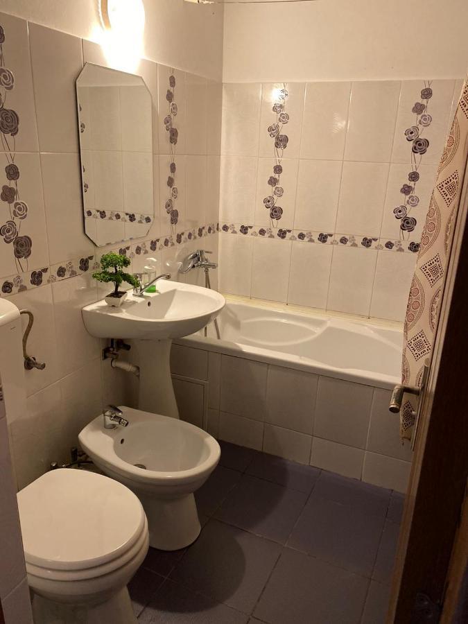 Mall Zone 100Mp Apartments Bacău Eksteriør billede